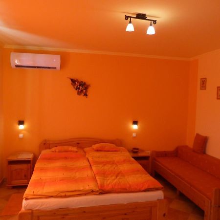 Napfeny Apartman Es Vendeghaz Egerszalok Ngoại thất bức ảnh