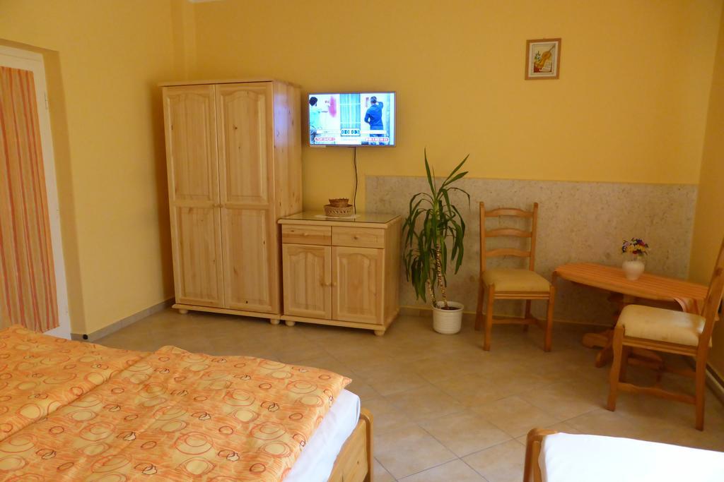 Napfeny Apartman Es Vendeghaz Egerszalok Ngoại thất bức ảnh